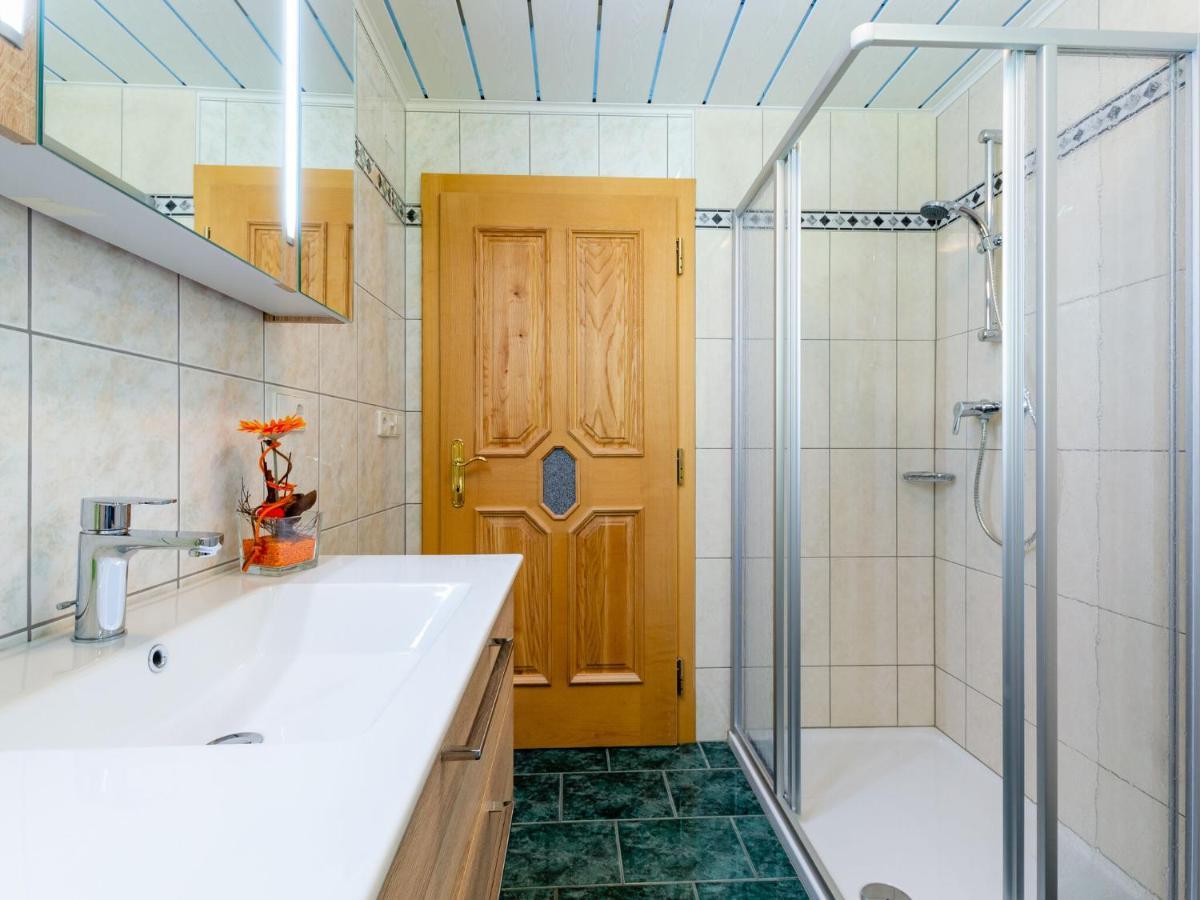 Cozy Apartment With Mountain Views ヴァルト・イム・ピンツガウ エクステリア 写真